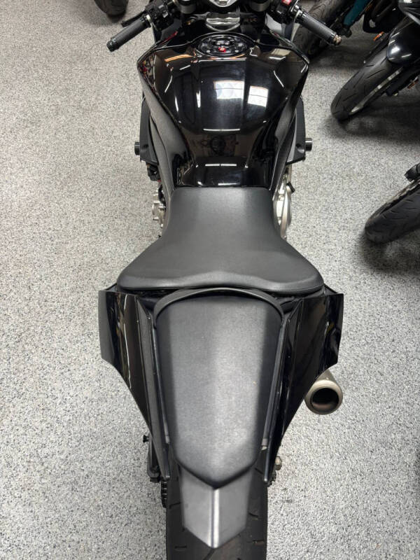 2015 Yamaha YZF-R1