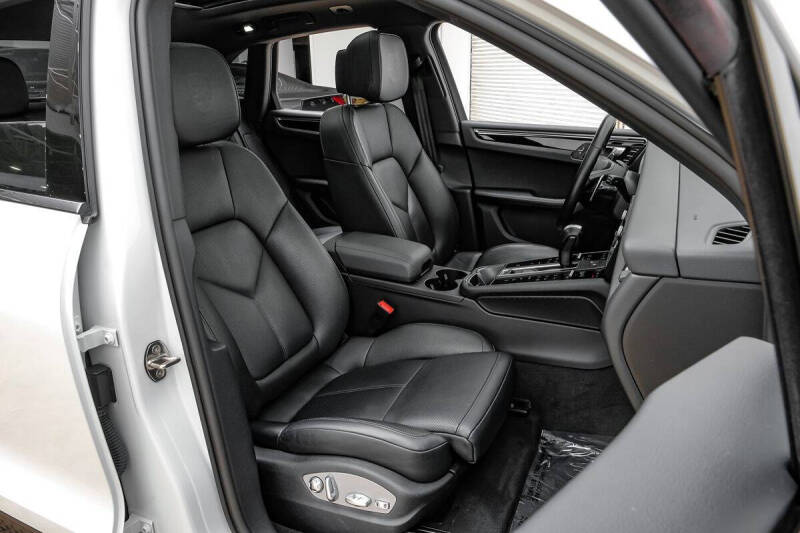 2024 Porsche Macan