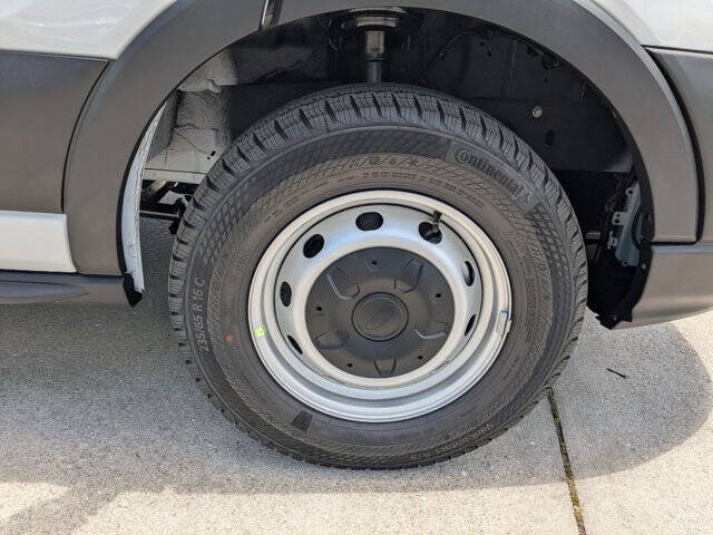 2025 Ford Transit 250