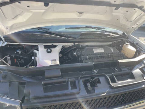 2025 Chevrolet Express 2500