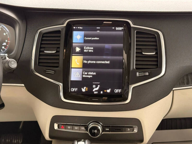 2020 Volvo XC90 T6 Momentum 6-Passenger