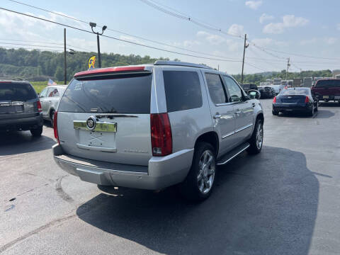 2011 Cadillac Escalade Luxury
