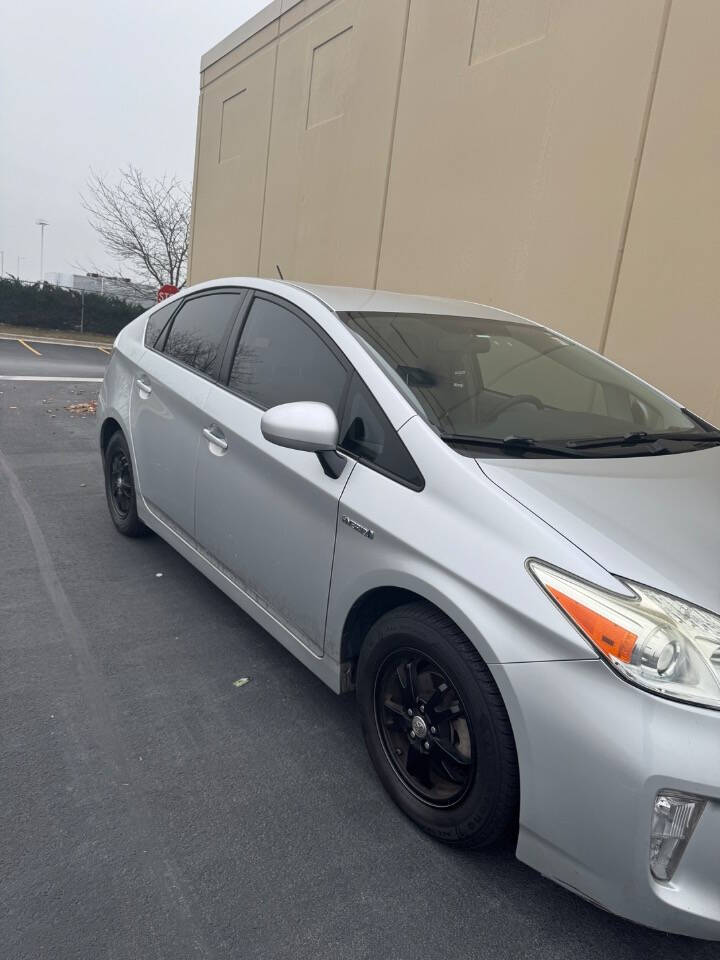 2013 Toyota Prius for sale at Alpine Motors LLC in Naperville, IL