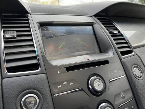 2015 Ford Taurus SEL