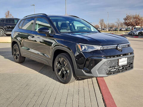 2026 Volkswagen Taos SE Black