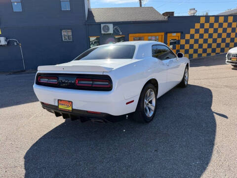 2021 Dodge Challenger SXT