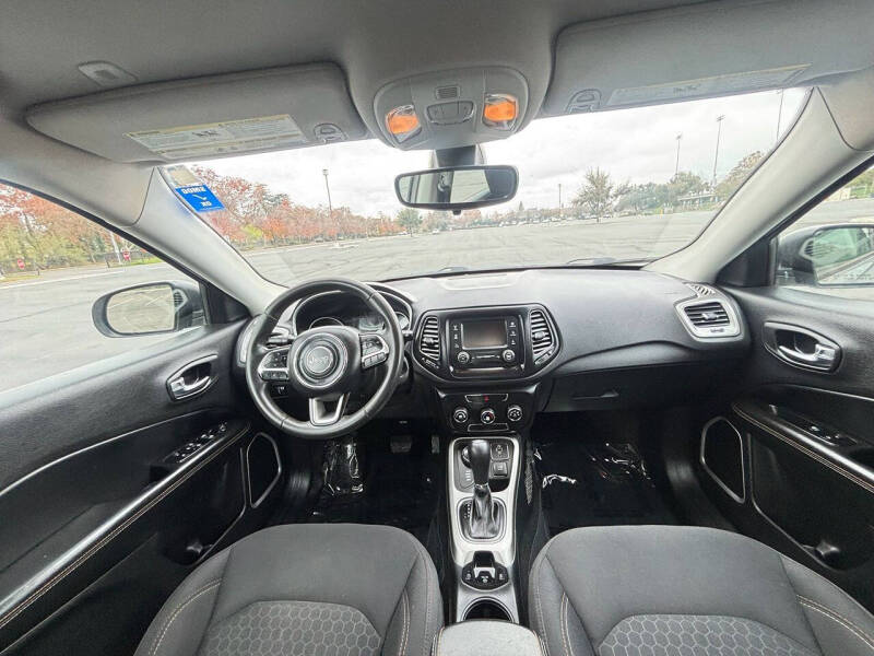 2018 Jeep Compass Sport