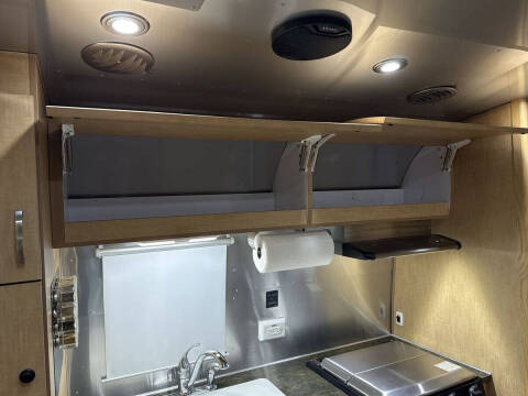 2017 Airstream Flying Cloud