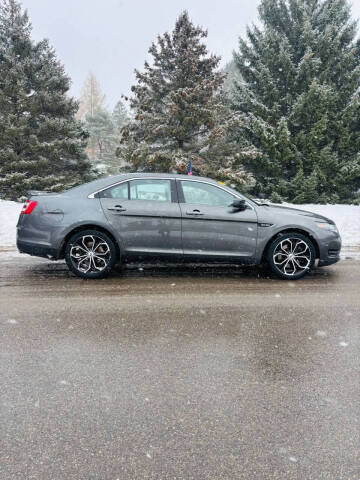 2018 Ford Taurus SHO
