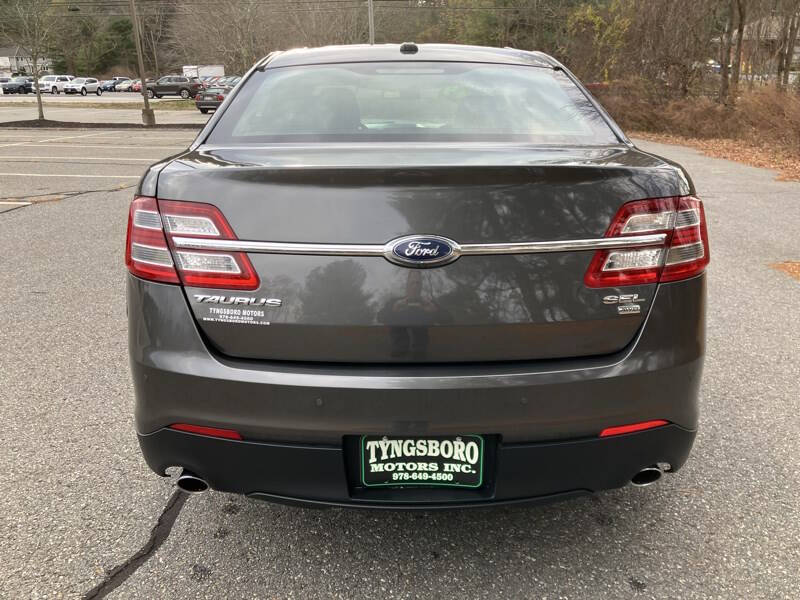 2017 Ford Taurus SEL