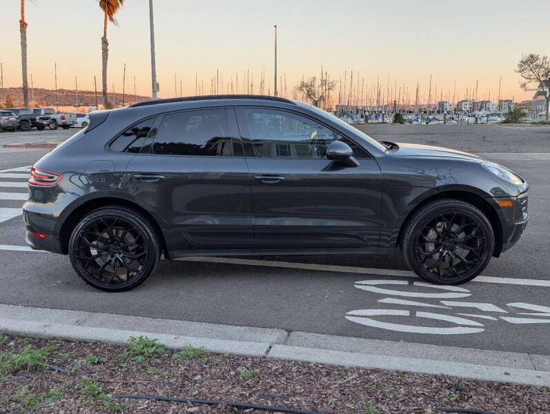 2018 Porsche Macan S
