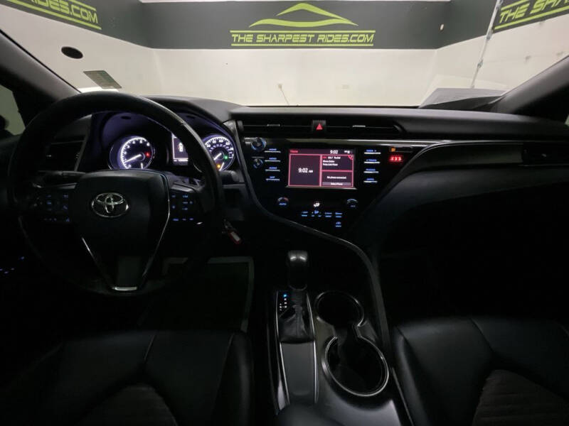 2019 Toyota Camry SE