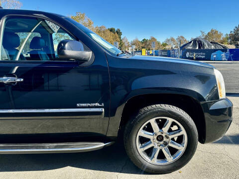 2011 GMC Yukon Denali