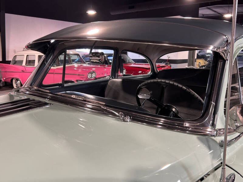 1954 Pontiac Chieftain