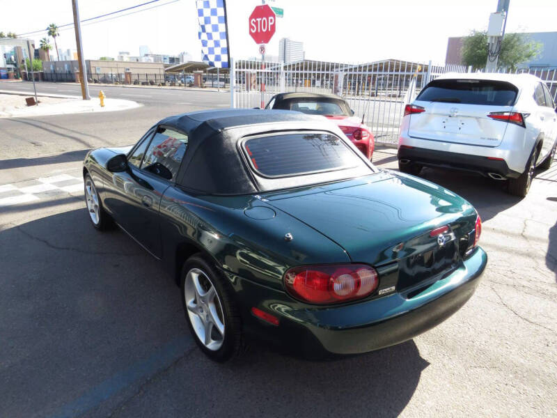 2002 Mazda MX-5 Miata