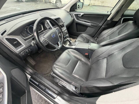 2015 Volvo XC60 T5 Drive-E Platinum