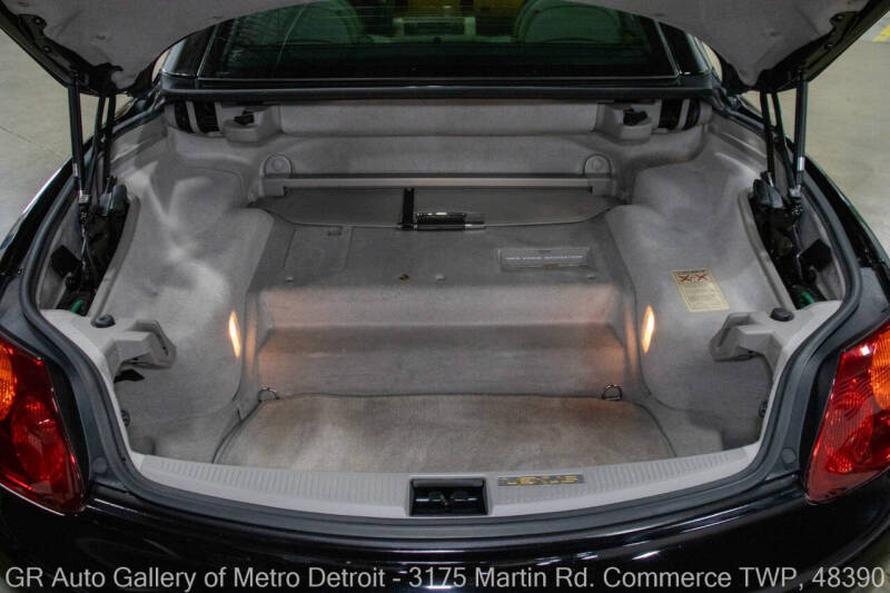 2004 Lexus SC 430