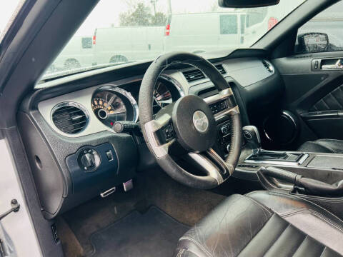 2014 Ford Mustang V6 Premium