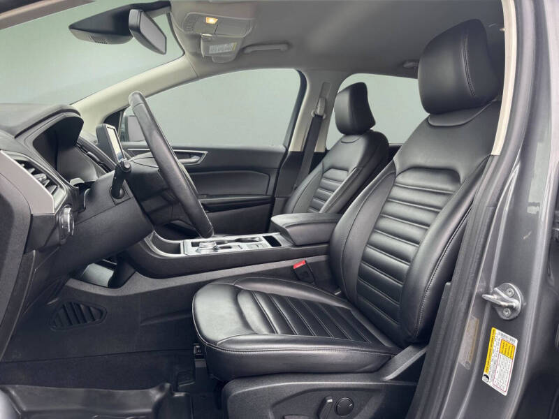 2022 Ford Edge