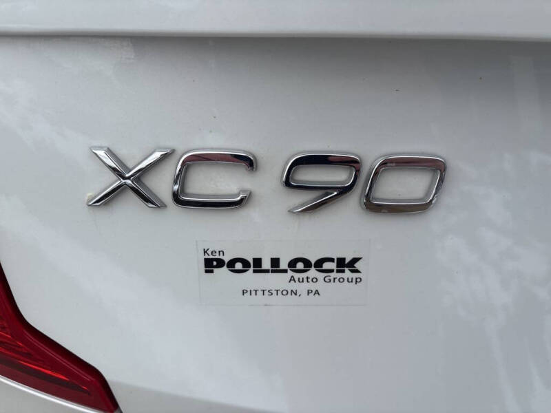 2024 Volvo XC90 Recharge T8 Ultimate Bright Theme 7P