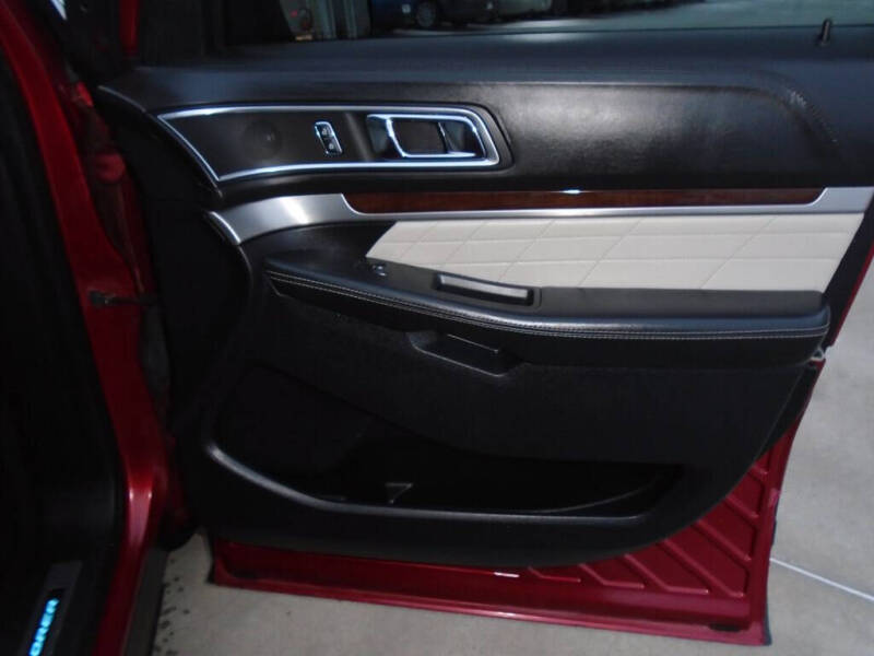 2019 Ford Explorer Platinum