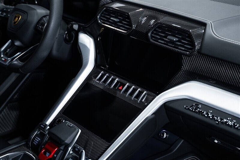 2022 Lamborghini Urus