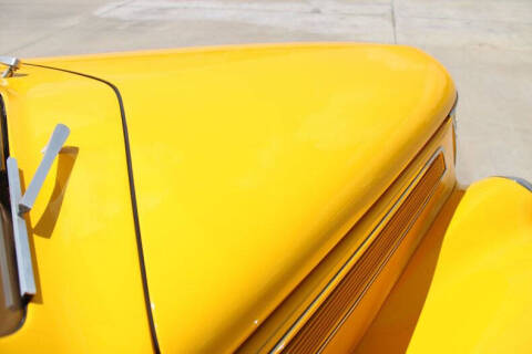 1937 Ford Cabriolet