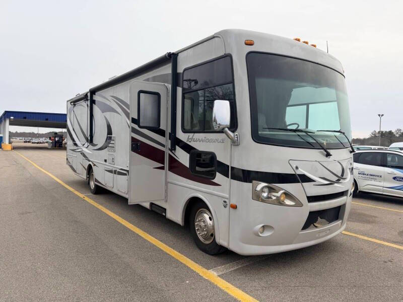 2013 Thor Motor Coach Hurricane