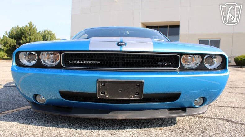 2010 Dodge Challenger SRT8