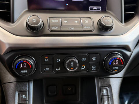 2017 GMC Acadia SLE-2