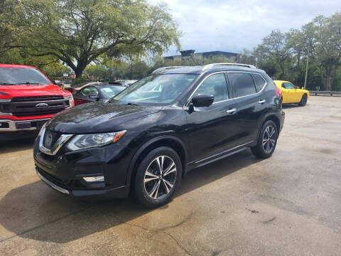 2017 Nissan Rogue for sale at FAMILY AUTO BROKERS in Longwood FL