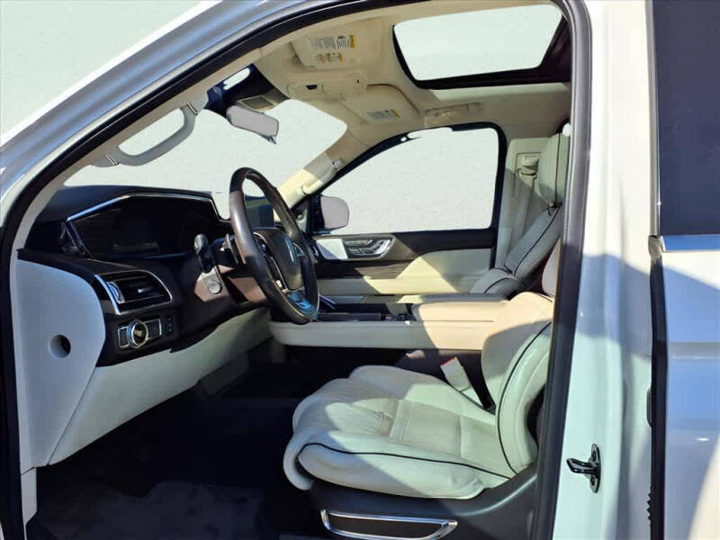 2018 Lincoln Navigator Black Label