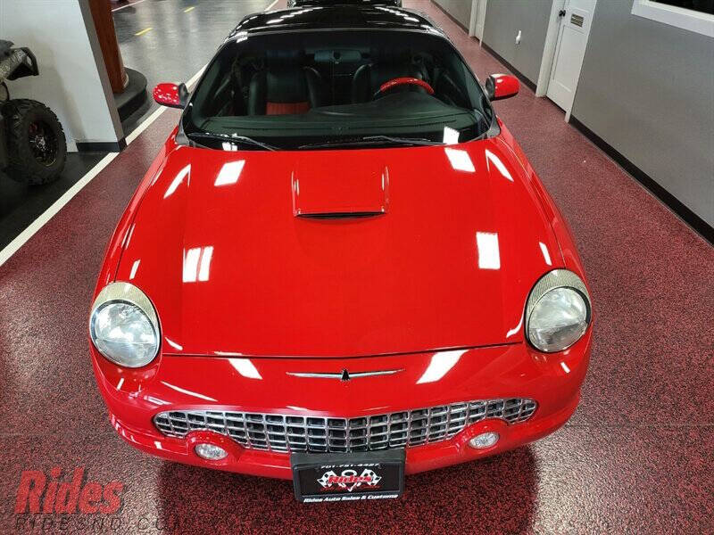 2004 Ford Thunderbird Deluxe