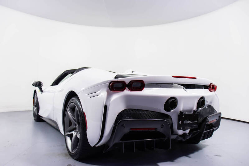 2024 Ferrari SF90 Spider