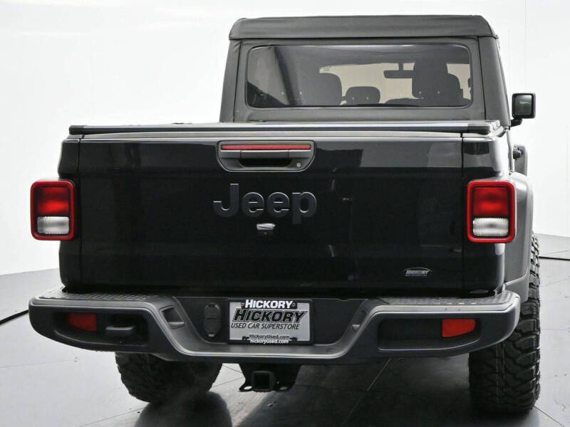 2021 Jeep Gladiator Willys