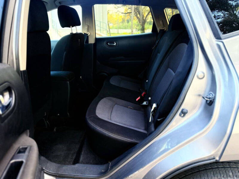 2012 Nissan Rogue SV