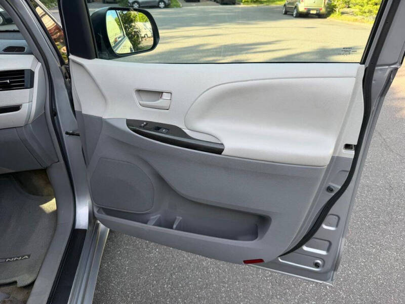 2013 Toyota Sienna
