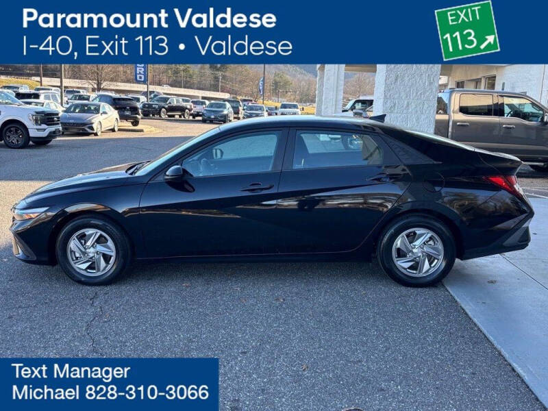 2024 Hyundai Elantra SE