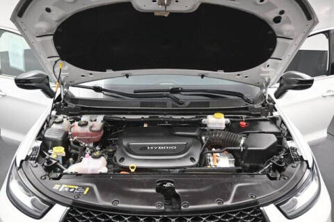 2024 Chrysler Pacifica Plug-In Hybrid Select