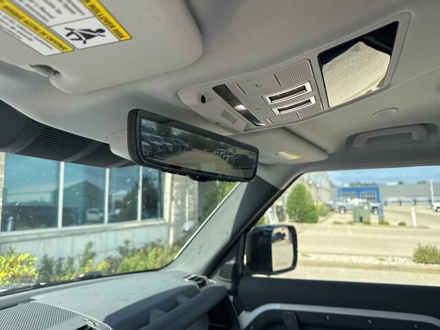 2025 Land Rover Defender 130 P300 S