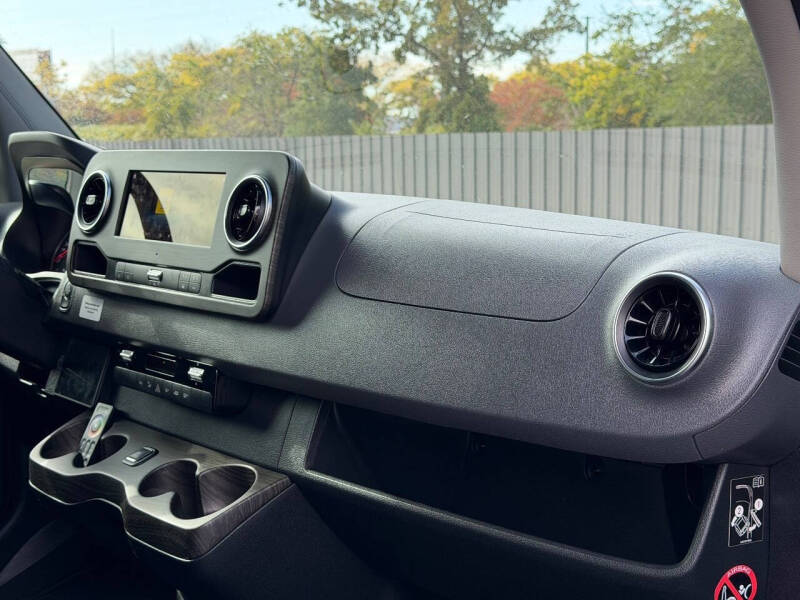 2023 Mercedes-Benz Sprinter 3500XD