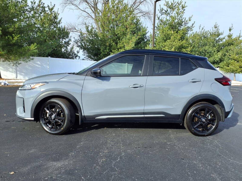 2023 Nissan Kicks SR