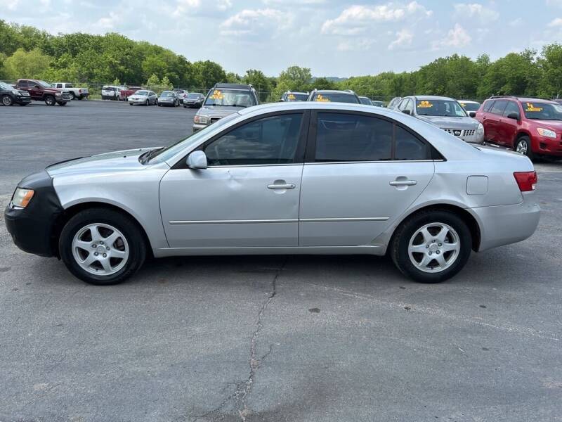 2006 Hyundai Sonata for sale at CARS PLUS CREDIT in Independence MO
