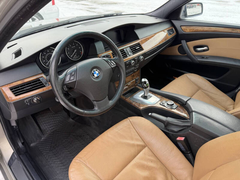 2009 BMW 5 Series 528i xDrive