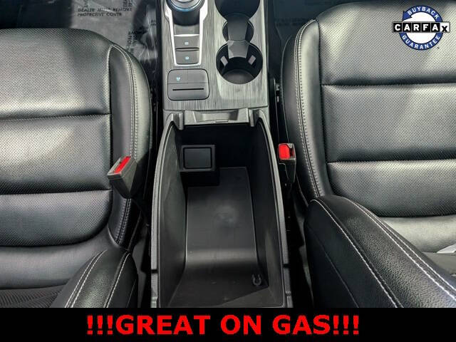 2022 Ford Escape Hybrid SEL