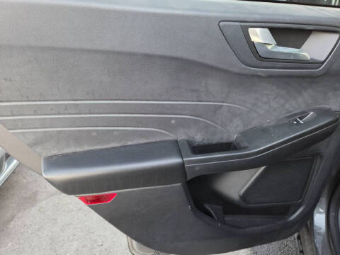 2022 Ford Escape Plug-In Hybrid Titanium