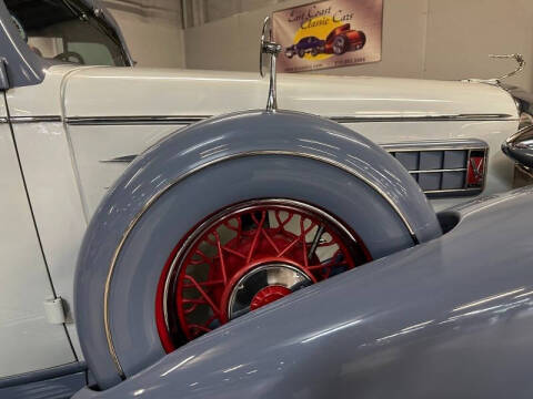 1935 Cadillac 355 Imperial