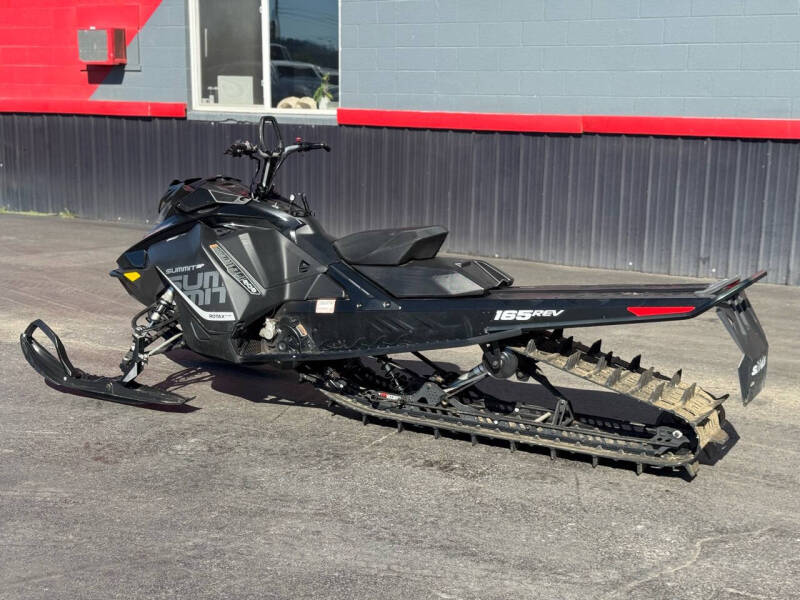 2018 Ski-Doo Summit 850 165 SP