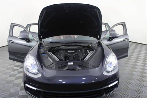 2018 Porsche Panamera