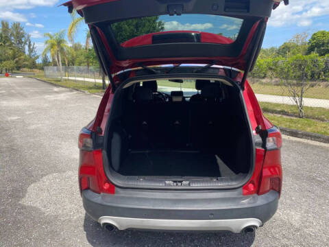 2020 Ford Escape SEL